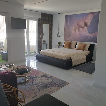 Apartamento Pepi Puerto (Adults Only) Santa Pola Ngoại thất bức ảnh