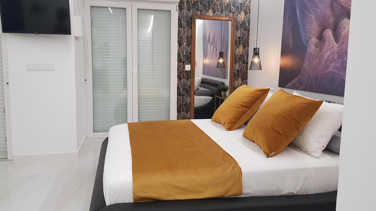Apartamento Pepi Puerto (Adults Only) Santa Pola Ngoại thất bức ảnh